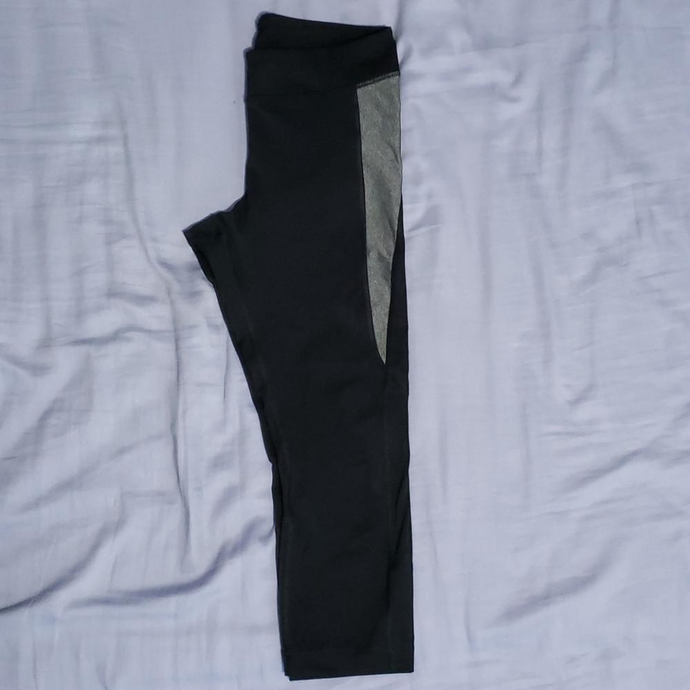 Under Armour Leggings - Picture 2 of 3